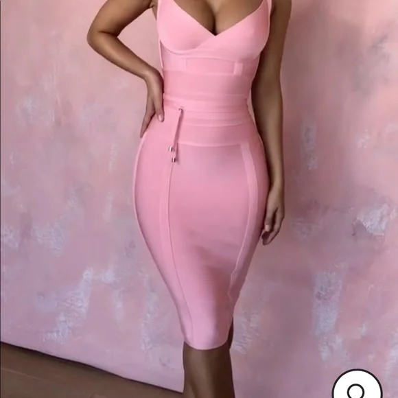 House of CB “belice” dress. Currently out of stock on website! Worn once - Picture 7 of 7